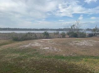 161 Big Hammock Point Rd, Sneads Ferry, NC 28460