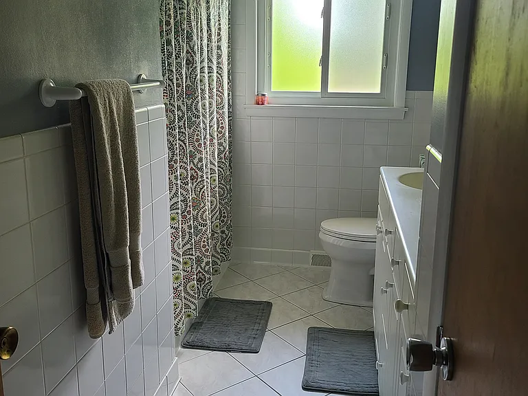 201 S Yale Ave — Photo 5