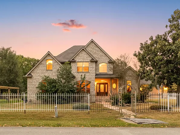 21427 Tophill Dr, Spring, TX 77388