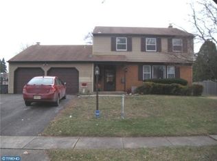 27 Pebble Ln, Cherry Hill, NJ 08002