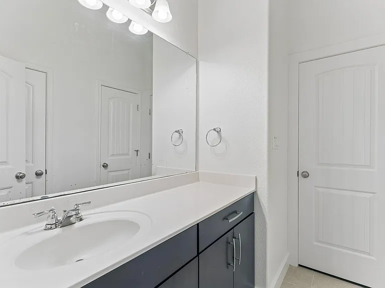 2604 Lou Hollow Pl — Photo 21