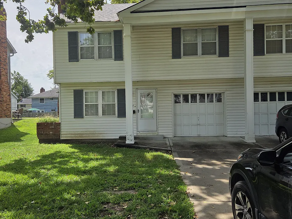 3507 NE 67th Ter