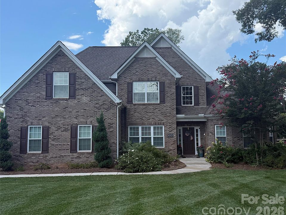 1st image of 304 Stutts Rd #451