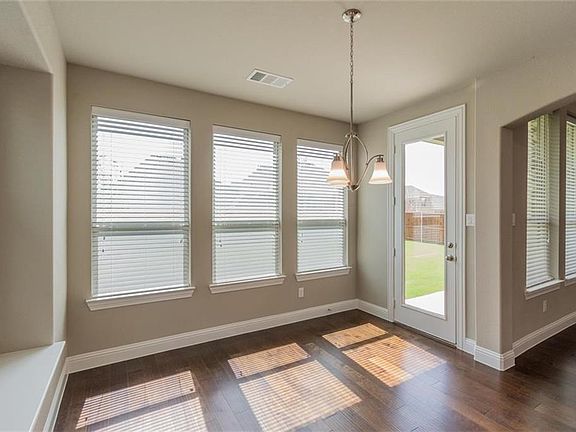 4th image of 108 Autumn Sage Dr
