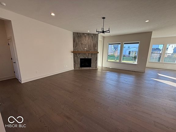 3rd image of 19756 Chatham Shore Ln