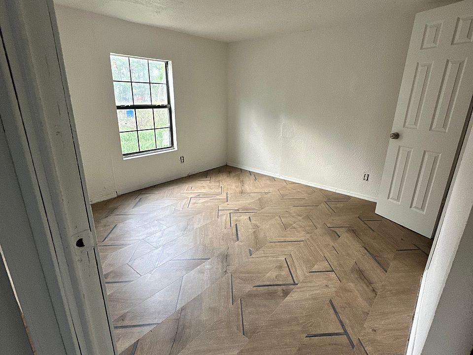 2nd image of 1748 Bermuda Rd