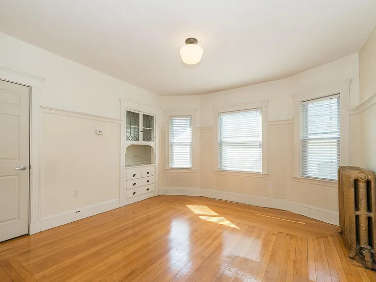 31 Champney St #2 — Photo 12