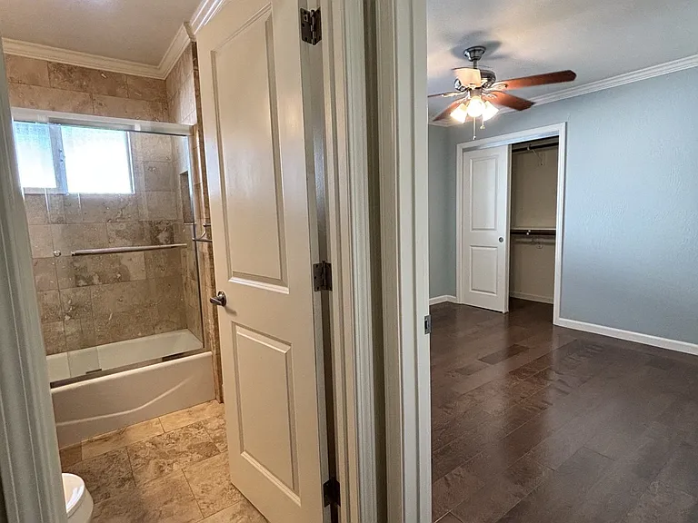 523 Poplar Ave #7 — Photo 16