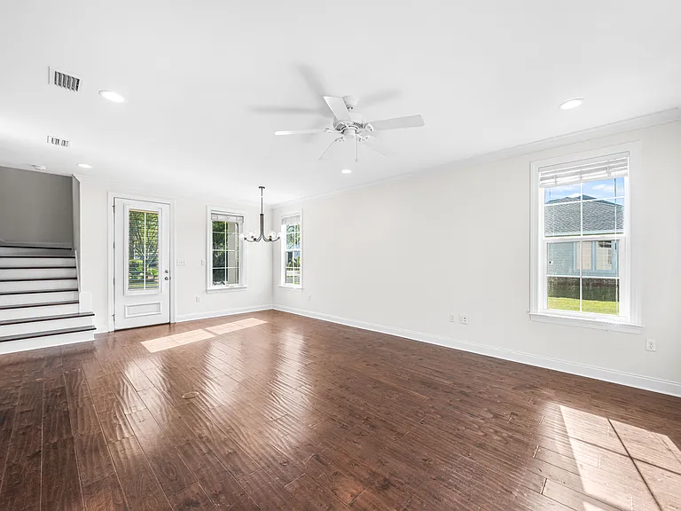 143 Christian Dr — Photo 23