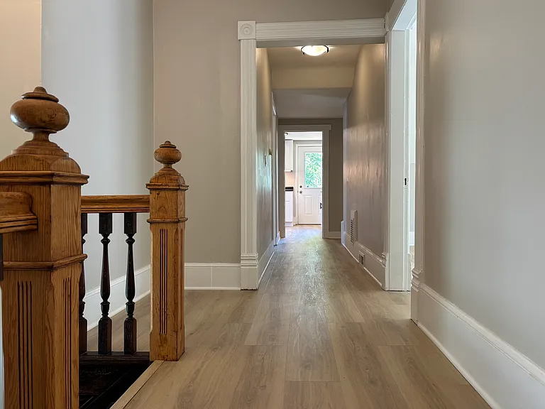 1702 Ferry St — Photo 7