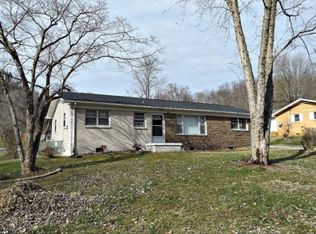1300 Ledford St, Elizabethton, TN 37643