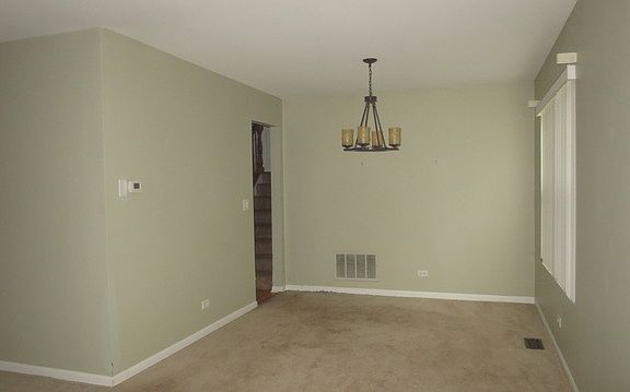 4th image of 2851 Hillsboro Ln