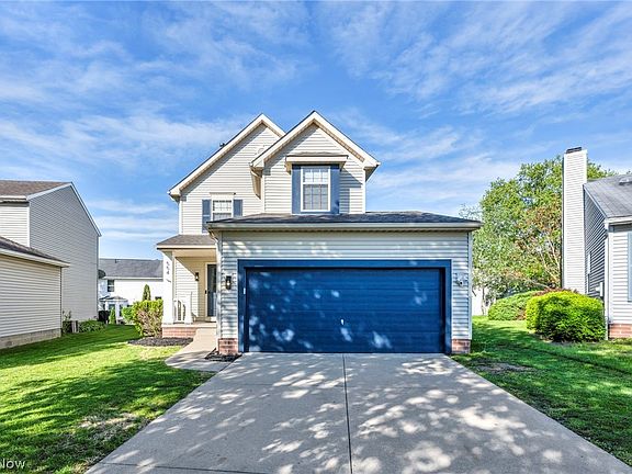 2nd image of 554 Hastings Ct