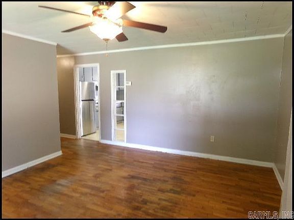 2nd image of 1202 N Holly St