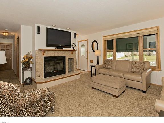 2nd image of 6414 S Park Blvd