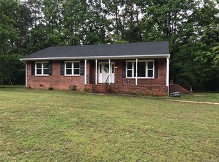 3301 Cedar Plains Rd, Sandy Hook, VA 23153