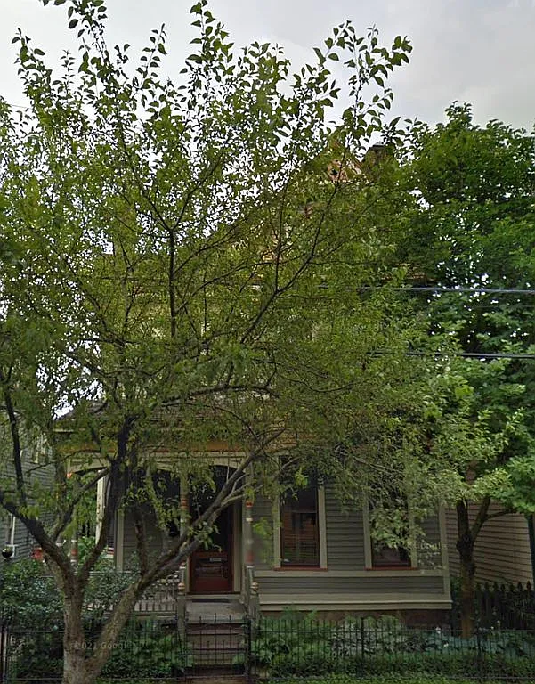 2149 W 38th St photo 1