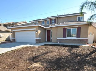 2865 Lake View Dr, Perris, CA 92571