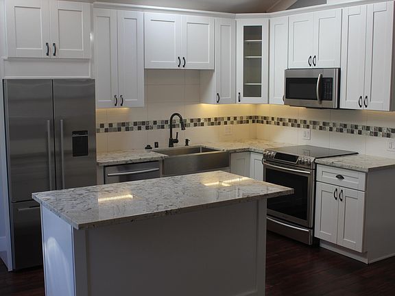 4th image of 12 Montgomery St #B