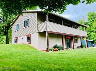 1314 N Pease Rd, Vermontville, MI 49096