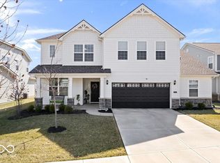 5481 Noble Crossing Pkwy W, Noblesville, IN 46062