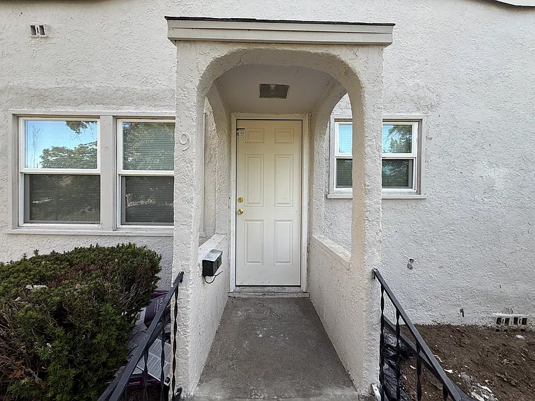 209 S 9th Ave #5 — Photo 2