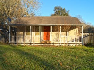 709 S Pecan Ave, Luling, TX 78648