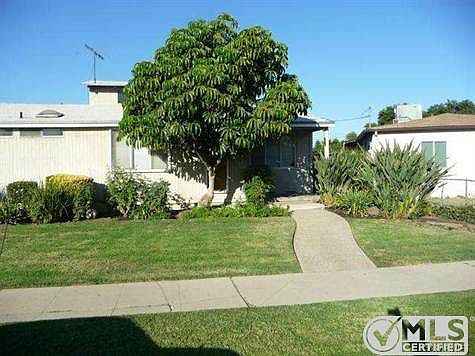 2nd image of 8710 Murietta Ave