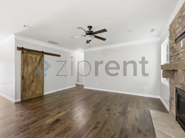 933 Vandalia Dr, Cary, NC 27519