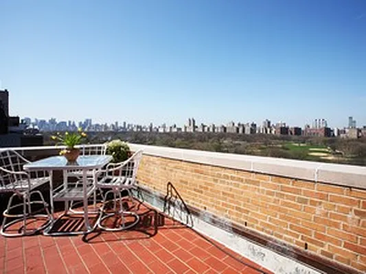 Sold by Corcoran | media 20