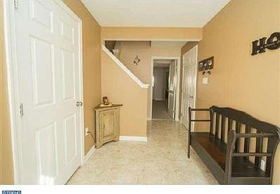 3rd image of 163 Larose Dr