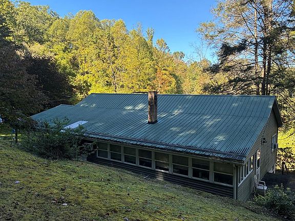 4th image of 1216 Jug Hollow Rd