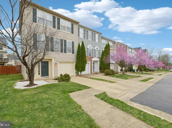 3014 Frankfurt Ct, Woodbridge, VA 22191