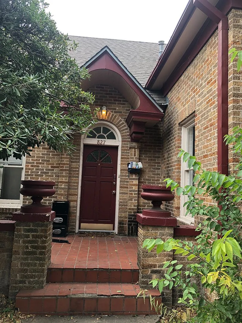 Ut Pre-Lease: 6 Bedroom Home W/ 2 Living Areas, Short Bike/Walk To Ut — Photo 1