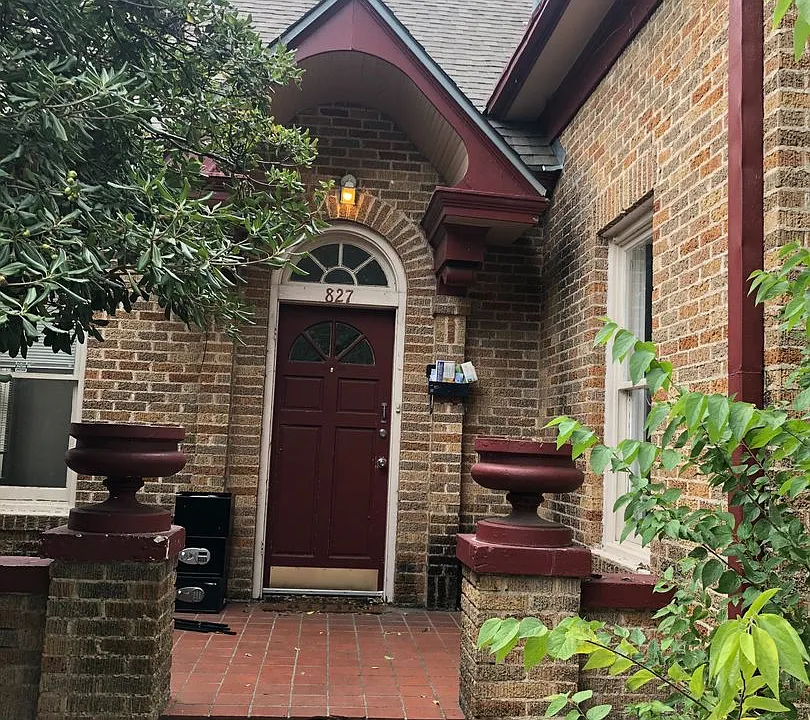 827 Harris Ave