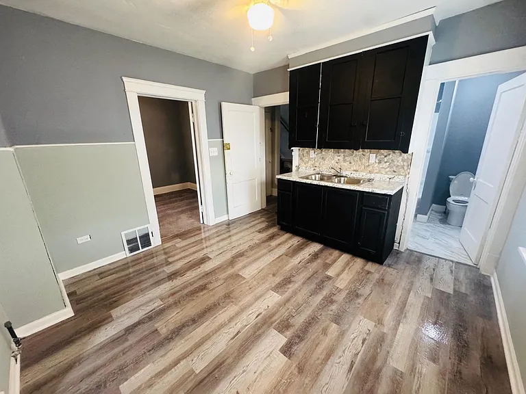 10004 Mt Auburn Ave — Photo 42