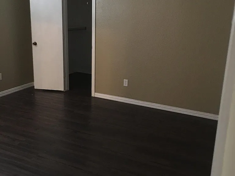 503 Cedar Elm Ln — Photo 8