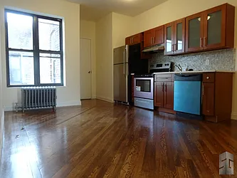 Rented by Skyline Group Real Estate