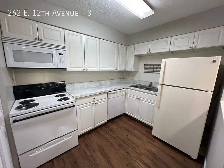 262 E 12th Ave #3 — Photo 4
