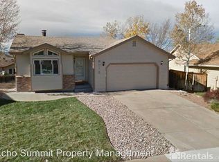 9015 S Hunters Creek St, Highlands Ranch, CO 80126