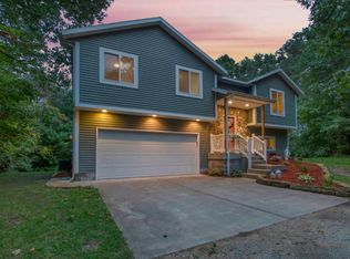 1462 Sullivan Rd, Ravenna, MI 49451