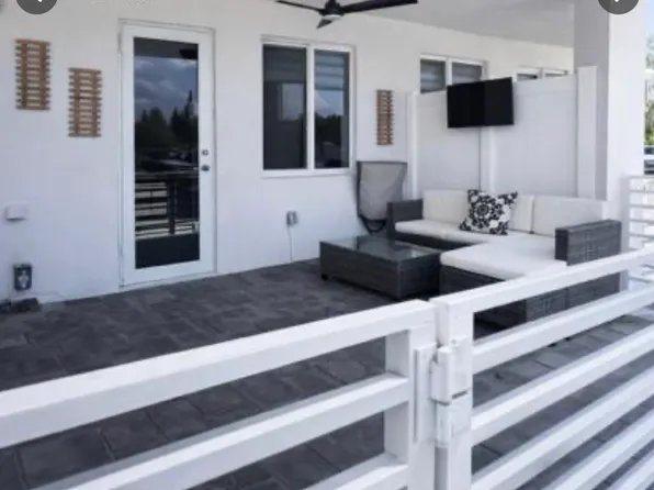 6450 NW 102nd Path, Miami, FL