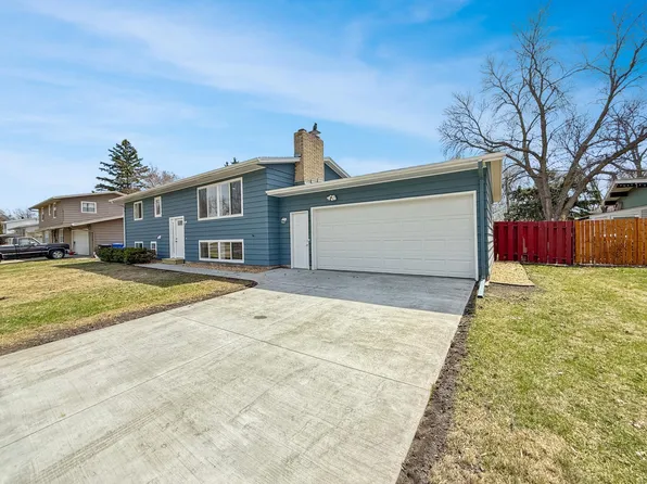 1008 24th Ave S, Fargo, ND 58103