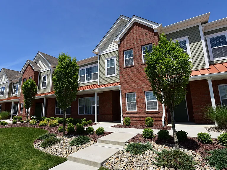 105 W Commodore Blvd — Photo 4