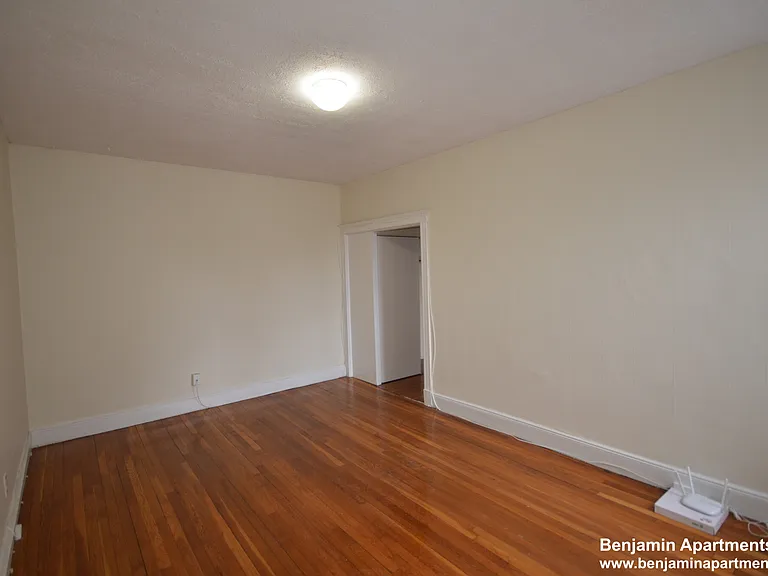 1810 Commonwealth Ave #27 — Photo 4