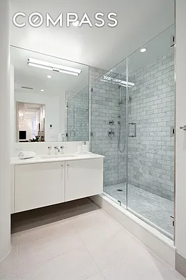 Sold by Compass | media 21