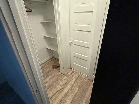 3rd image of 525 Olive Ave #525