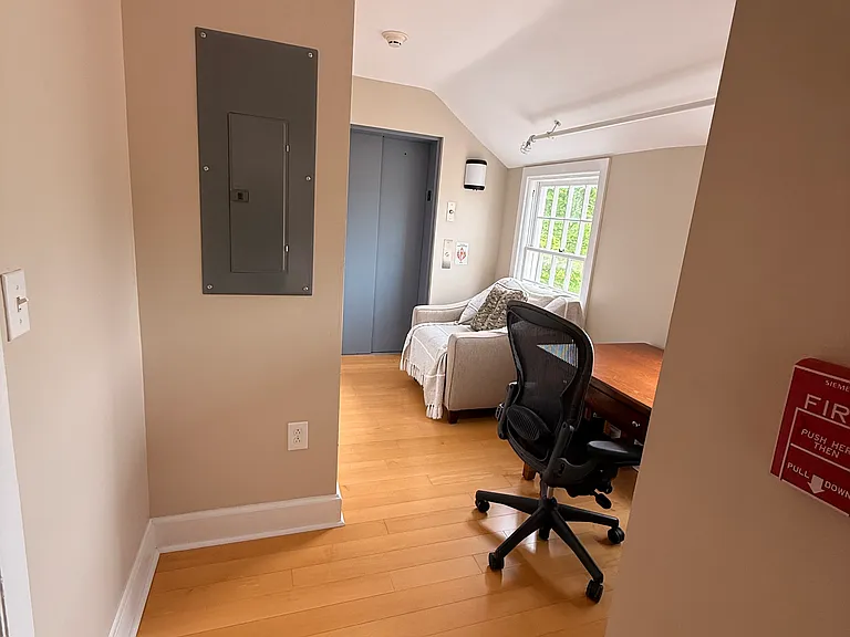 City Club Apartments — Photo 33