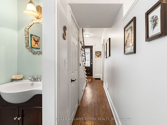 4th image of 124 John St