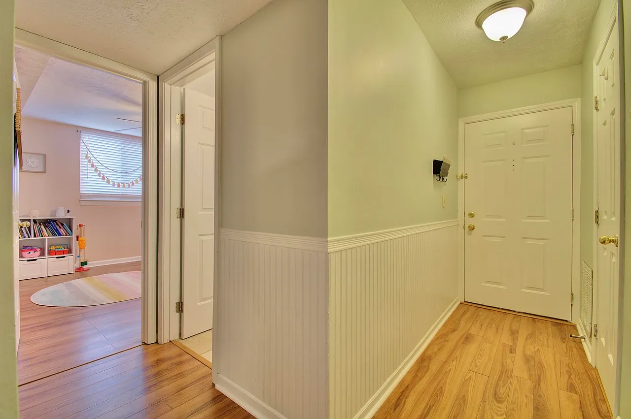 2 bed, 960 sqft, $1,400 — Photo 3
